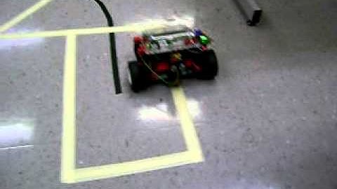 fischertechnik robot line follower programmed with Robo Pro software