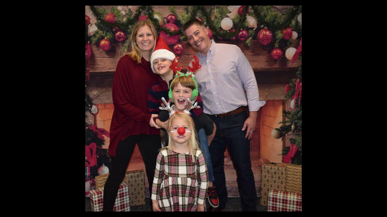 Gayle Winters & Co. 2023 Holiday Photobooth realestate bostonsuburbs