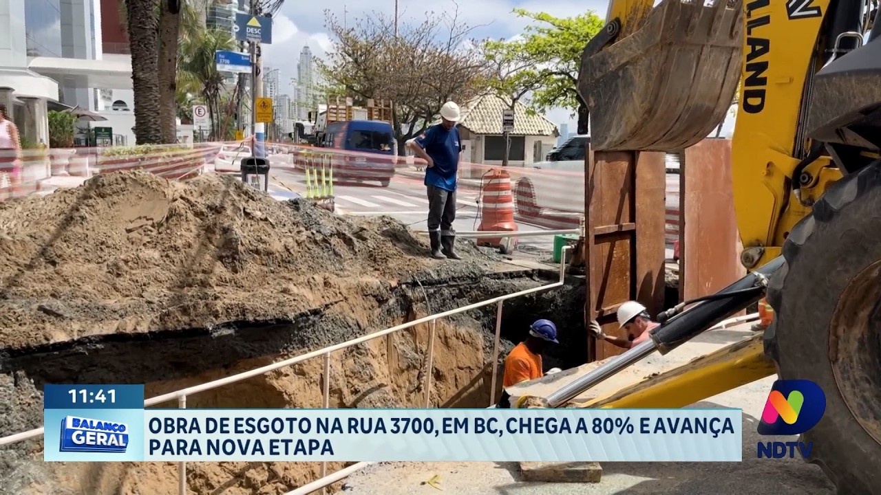 Obra de esgoto em Balneário Camboriú avança e atinge 80% na Rua 3700