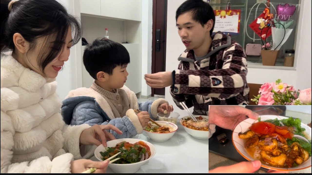 Vợ Việt Lại Nấu Món Việt Nam Cho Chồng Con Ăn,Món Canh Cá Ăn Hoài Không Chán 