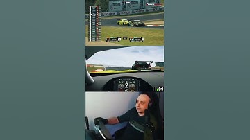 Epic Fight in the #RaceRoom Bathurst 2H