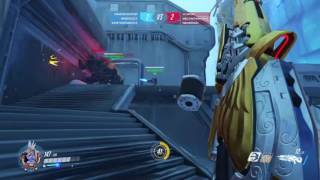 Overwatch Elimination Widowmaker 3v1 clutch (insane ending!)