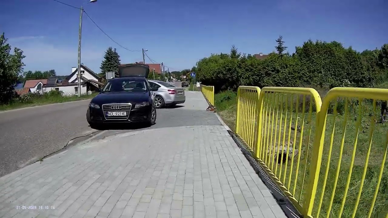 Roczny trakt pieszo rowerowy Tomaszkowo - Dorotowo w Gminie Stawiguda. Jakość wykonania fatalna.