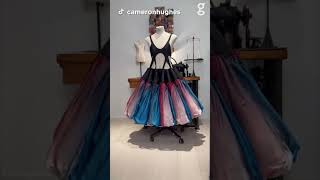 This robotic feather dress fans automatically! 😮 #fashion #robotics #technology #lgbt