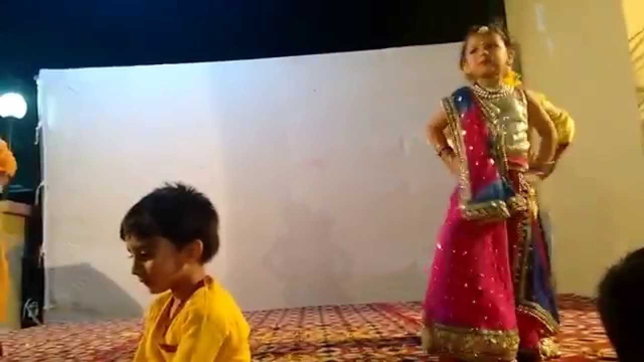 song madhuban mein jo kanhaiya kisi gopi se mile