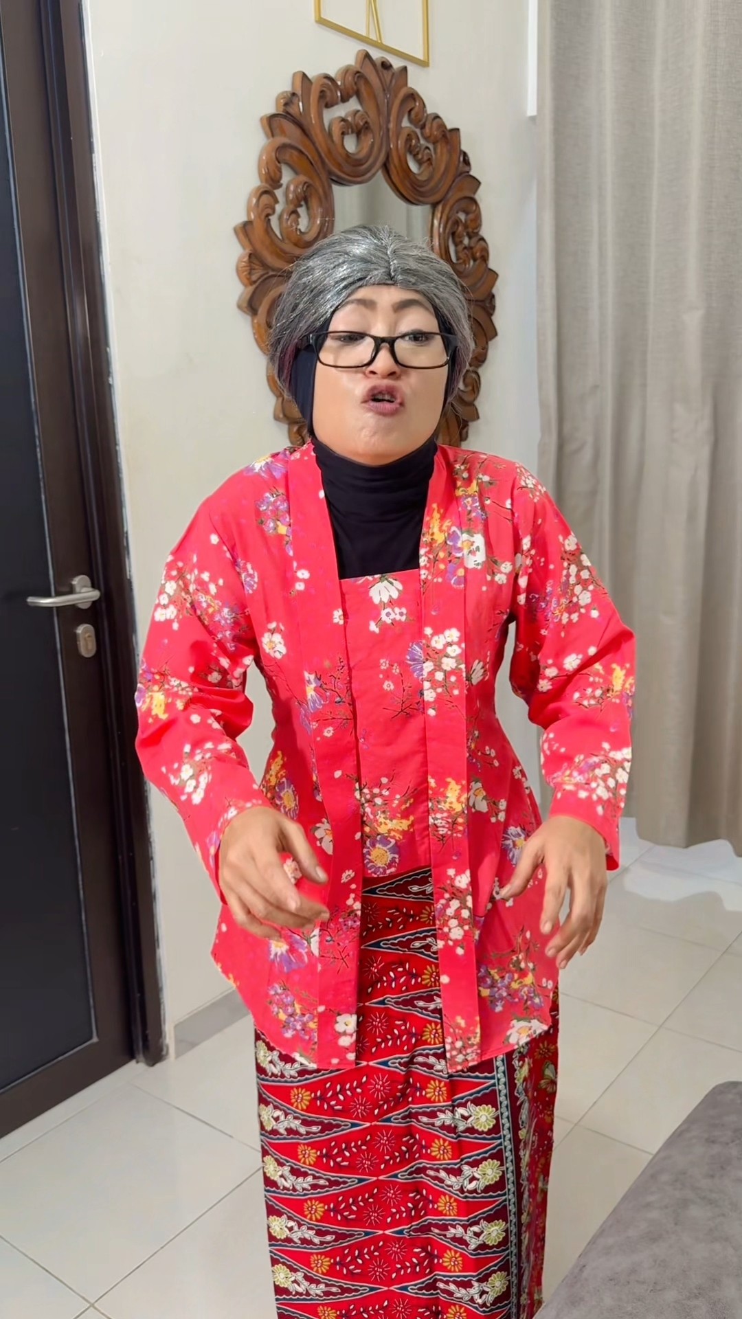 TRIKNYA EMAK NYURUH ENUR MAIN KE RUMAH NENEK | NURRAYNI25