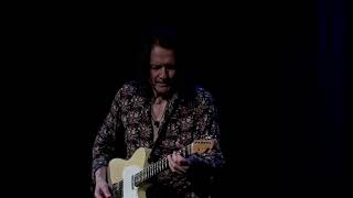 Robben Ford - Freedom (live) chords