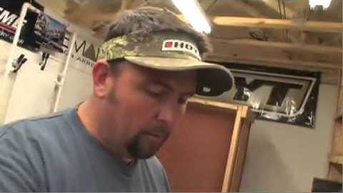 HOYT HOW TO Tie a D-Loop (Part 1)