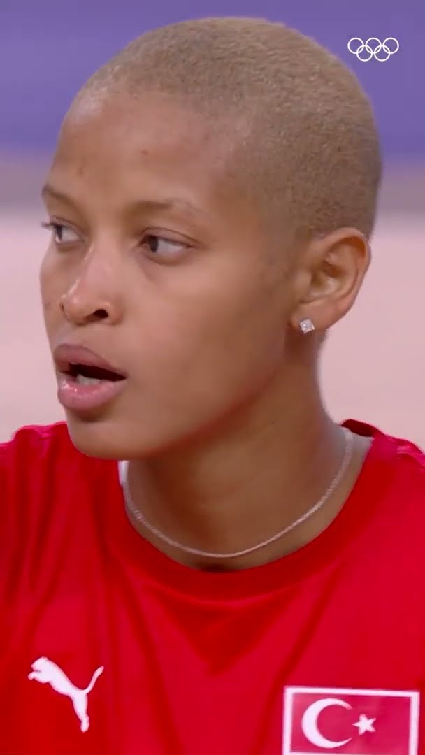 Women's volleyball at #Paris2024 had some pretty remarkable saves! ??#Olympics