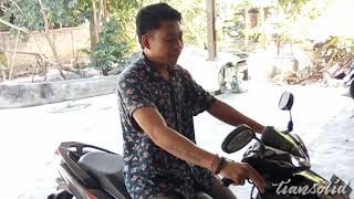 Video lucu Mundur alon alon