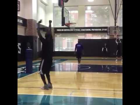 Michael Kidd-Gilchrist Ugly Jumpshot - YouTube