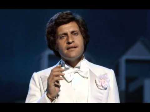 Video: Joe Dassin'in Karısı: Fotoğraf