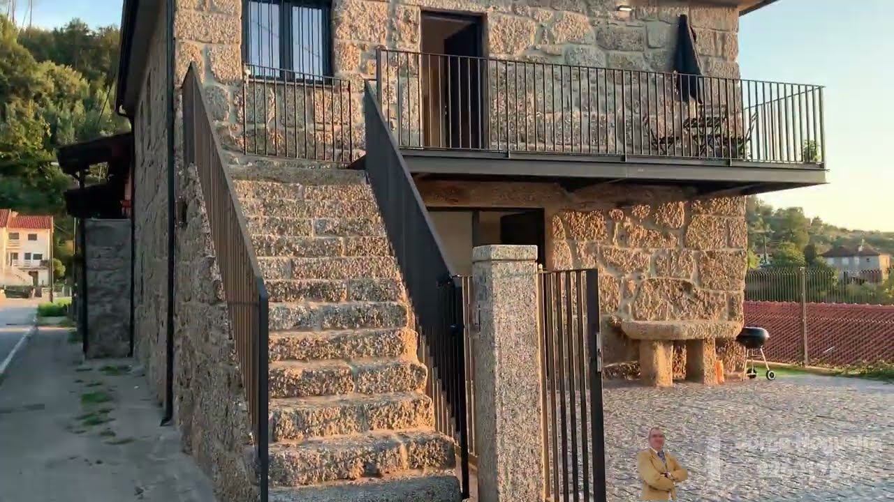 Price 299.000€ Duas Casas Novas na Zona do Gerês/Two New Houses for