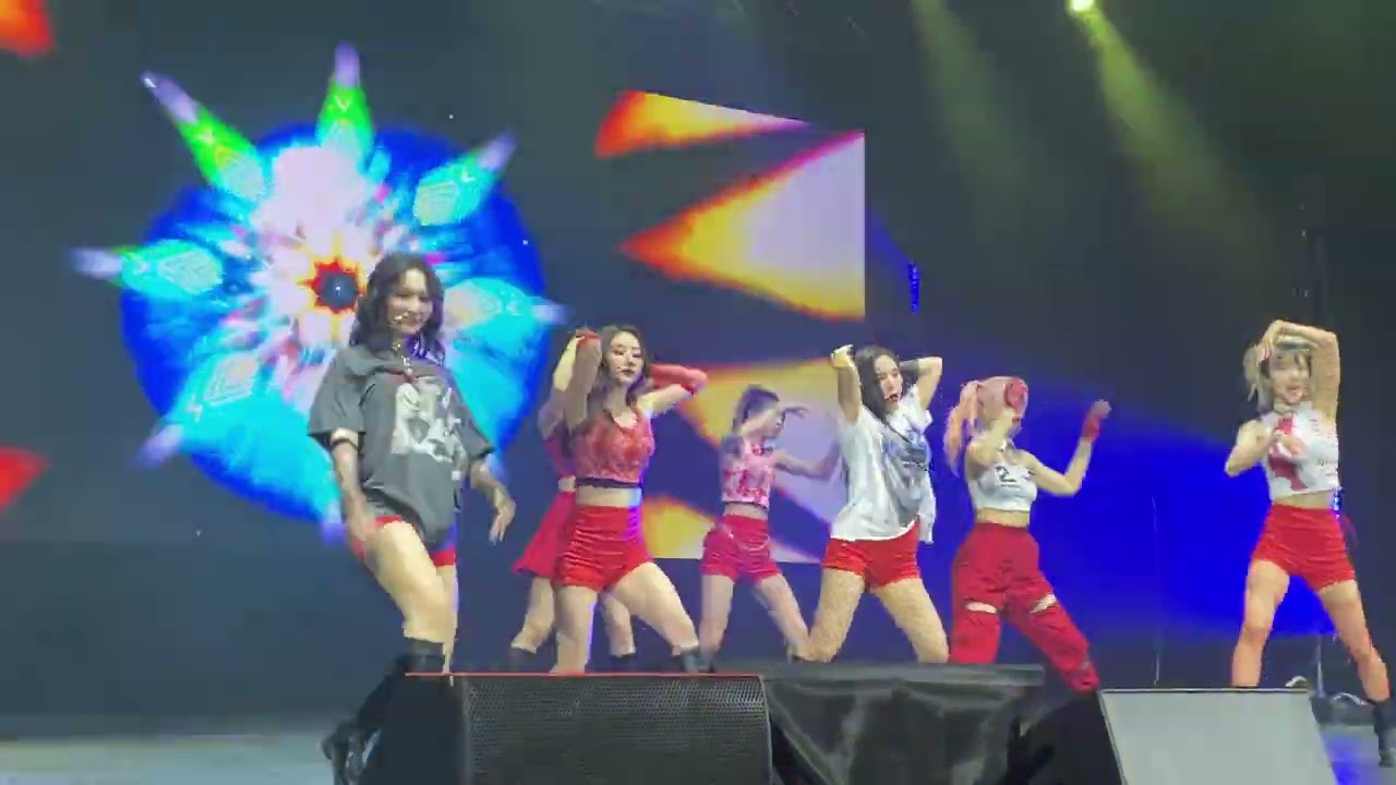 DREAMCATCHER "ODD EYE" APOCALYPSE:SAVE US 2022 US TOUR 2ND NIGHT IN LA SHOW Fancam