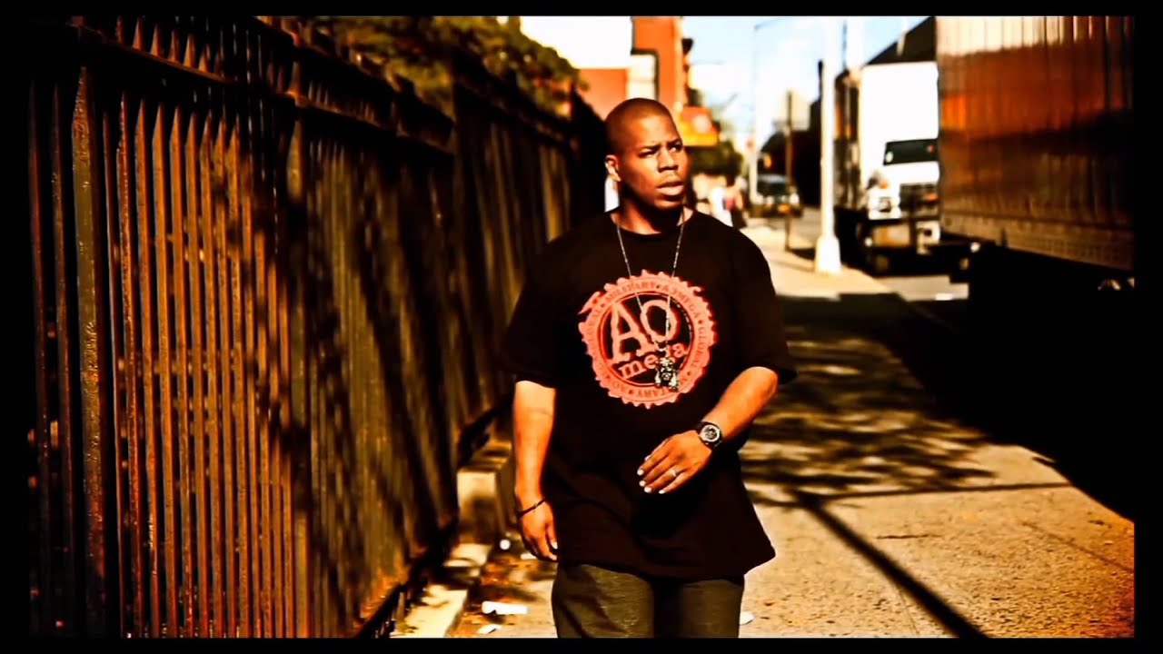 Bizzle Ft Lavoisier & Sevin - This Ain't Love (Director's Cut) - 2011 [ @MyNameIsBizzle @BurgaKing ]