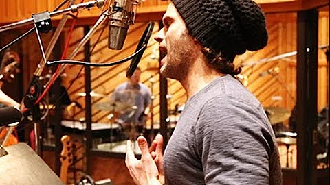 Exclusive! Steven Pasquale Sings 'It All Fades Awa...