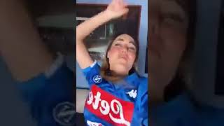 Paola Saulino festeggia la vittoria del Napoli