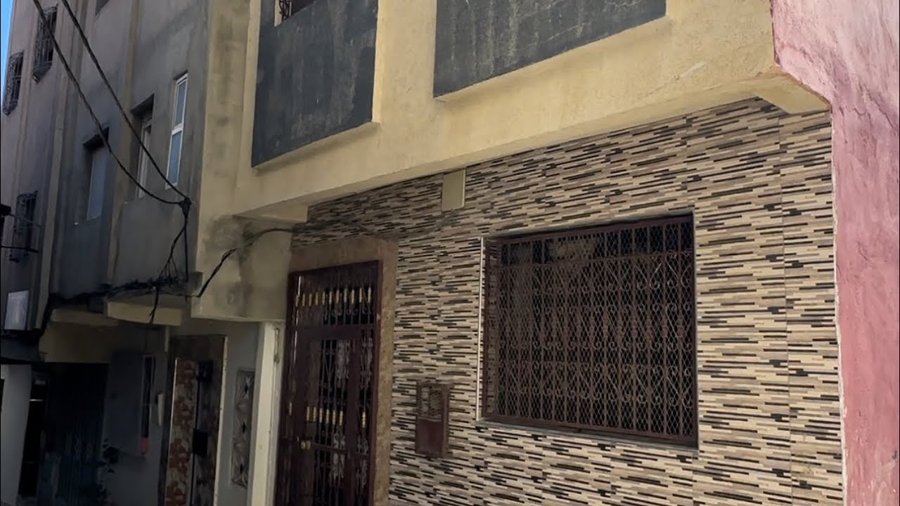 دار للبيع في العوامة 55 مترو محفظة ثمن 62 مليون 0630298833