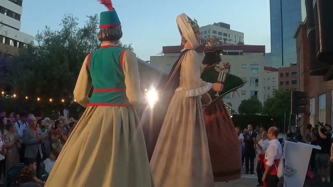 Reestreno de Gegants de Sabadell Ducs y Vícentó 1 parte