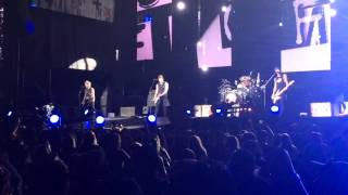 5SOS - Hershey 2015 - Don't Stop clip