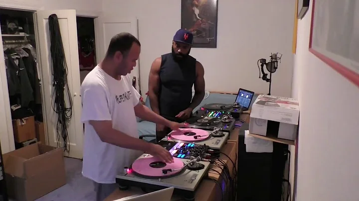 Mista Sinista & Rob Swift mixing & scratching