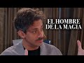 El accidente que llevó a Rada hacia la magia, un arte que domina a la perfección