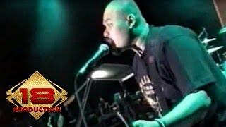 Netral - Super Hero  (Live Konser Manado 16 Agustus 2006)