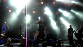 DONOTS - We're Not Gonna Take It @ Folklore 2011
