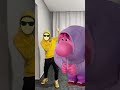 QUAL A ALTURA DAS EMOÇÕES DE DIVERTIDAMENTE?