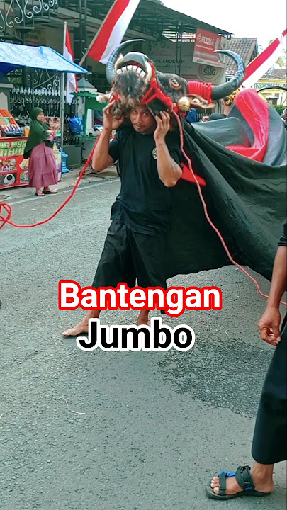Jumbo bull in harmony #bull #jaranan #barongan #everyone #funny #viralvideo