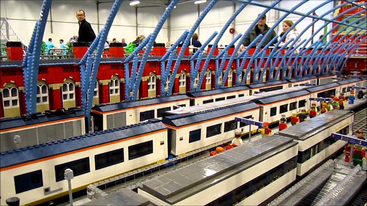 Lego World 2012 Copenhagen Train Layout - YouTube