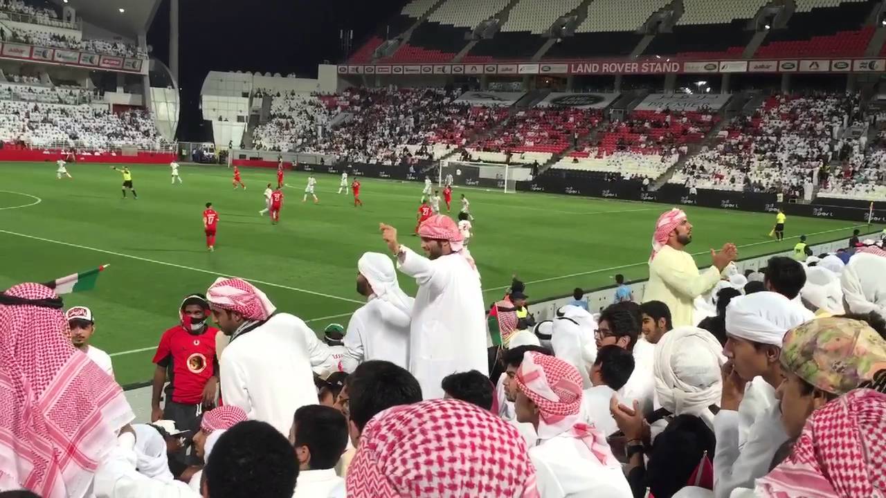 جمهور الامارات ضد فلسطين