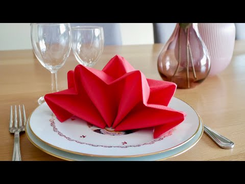 10 pliages de serviettes en papier et tissu faciles pour les fêtes