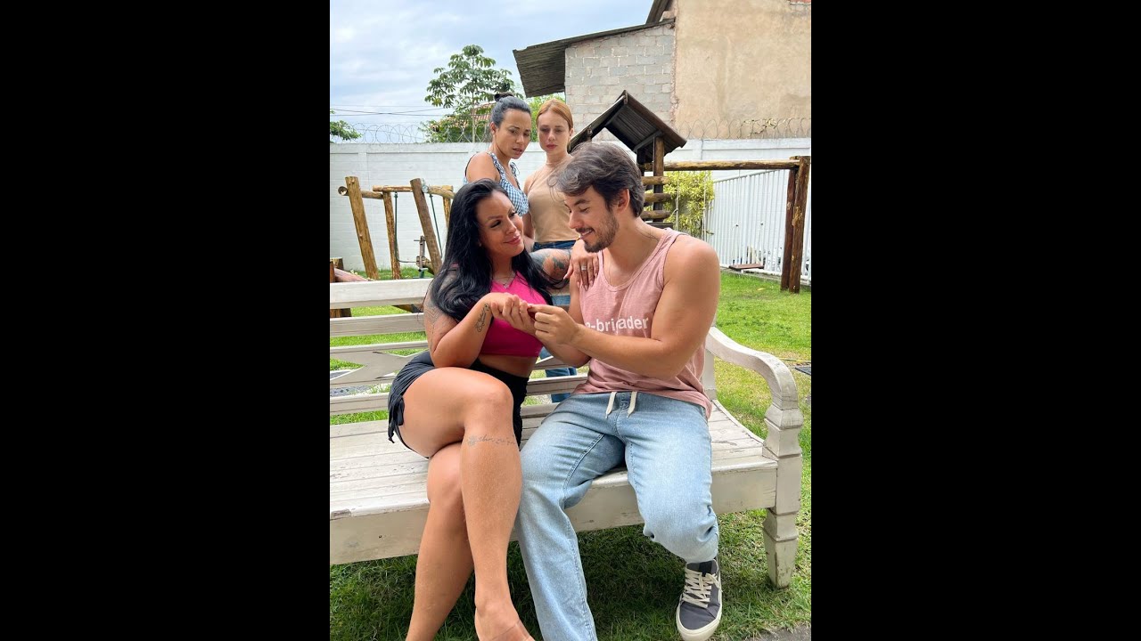 Fazia isso com ela, mas a vida o fez pagar por isso.