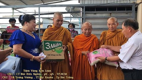 DN KIM LOAN Cùng Con Trai CVVC NHẬT NGUYÊN ,LƯƠNG VỸ Phát Quà Gạo Cho Bà Con Tại Quê Nhà Sóc Trăng