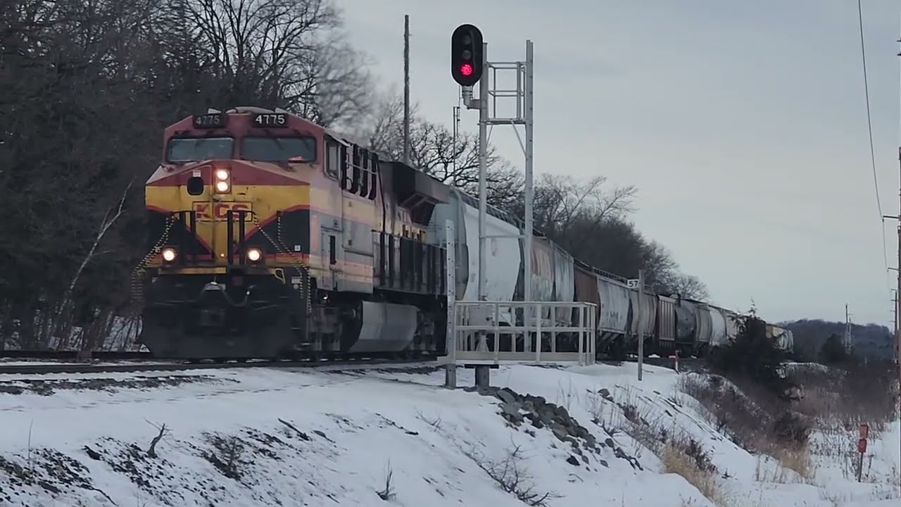162 Car 444 Pulling Into South Haven, MN Siding