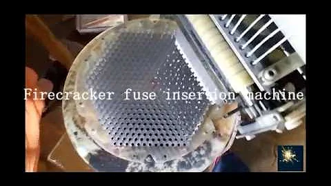 Firecracker machine, fuse insertion machine