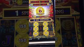 Interfaccia di gioco Mslotbet che mostra slot machine e promozioni
