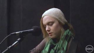 Lydia Loveless "Can't Change Me" Live at KDHX 11/18/11 chords