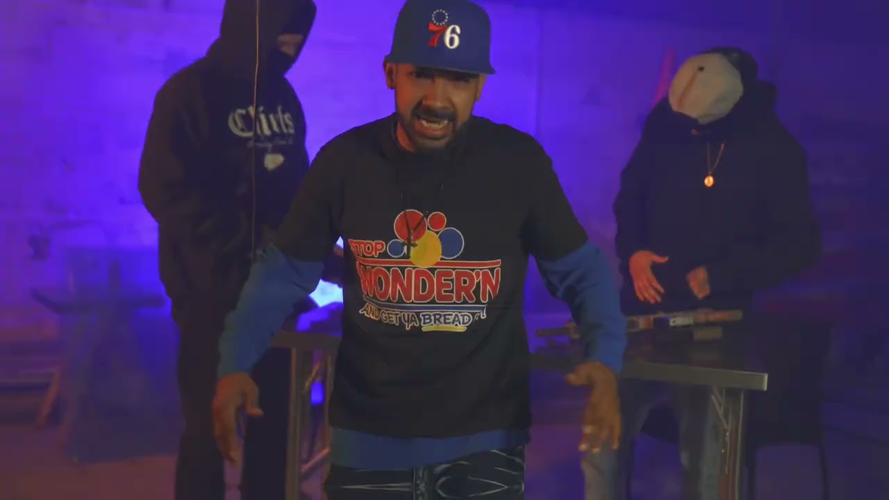 A SKANLESS PLACE BY : Rey Hernandez 