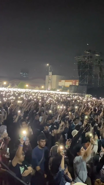 Sheila On7/Konser/Tunggu Aku Di Jakarta/Penuh Sesak//Viral