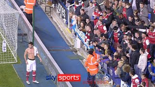 Arsenal players giving away their shirts before realising they had extra-time to play