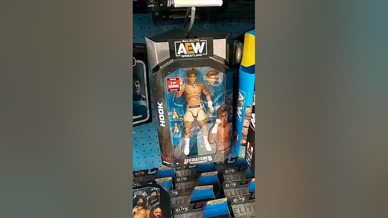 I found my third AEW chase in the wild! #subscribe #collection #toy  #toyhunt #chase #hook #aew #wwe 