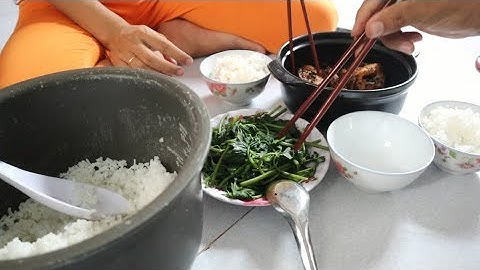 BỮA CƠM RAU LANG LUỘC VỚI CÁ LÓC KHO TIÊU | HỒ THANH VLOGS