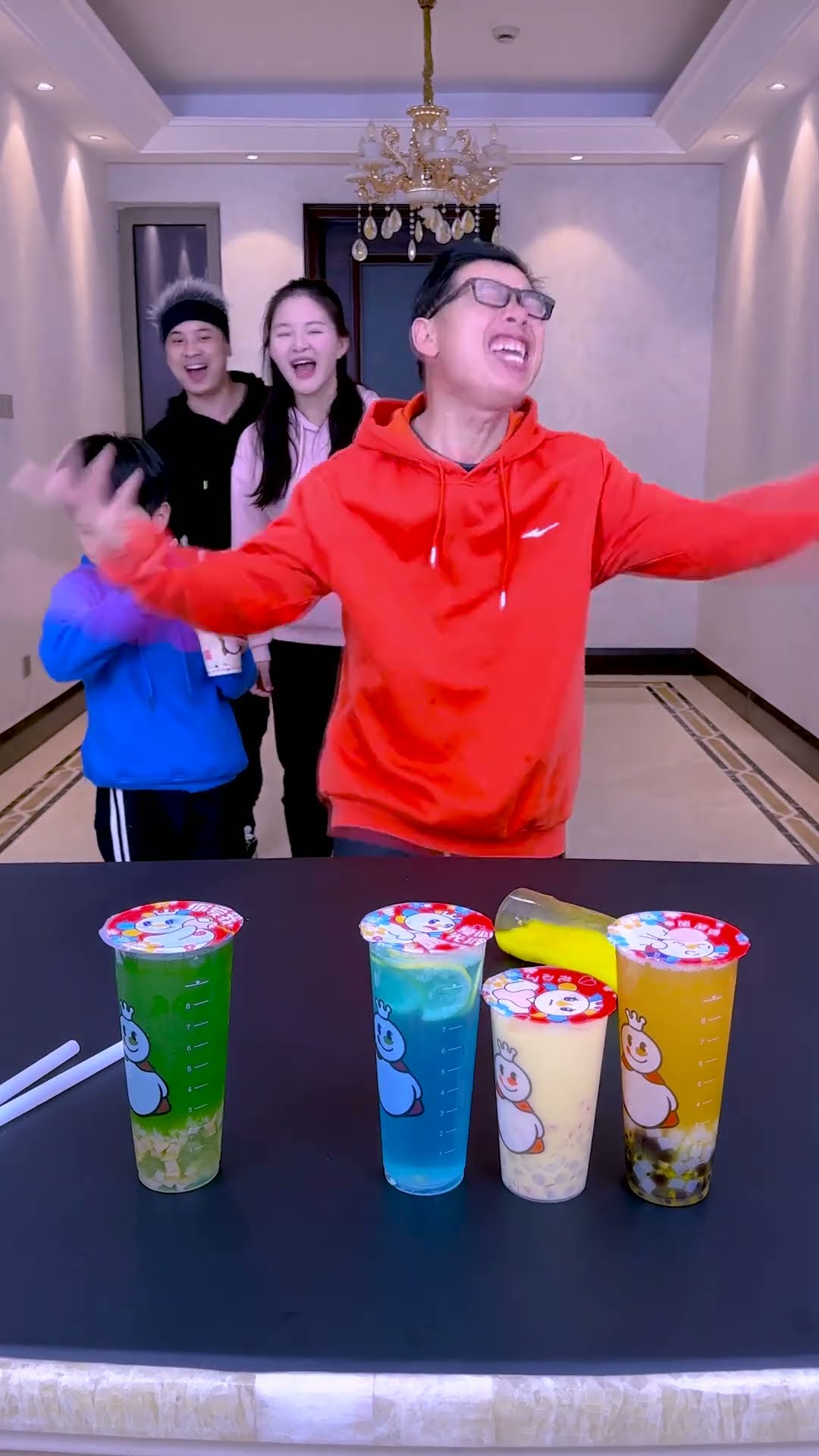 Drinking Milk Tea Challenge! Xiaobao Is So Awesome#Funnyfamily#Partygames#Shorts#Challenge