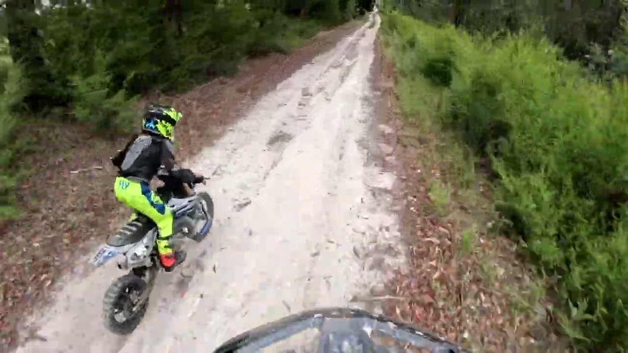 Nico Delia YZ65 singing #twostroke