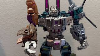 Legacy scale Bruticus - Pocket Toys PL0 Ruiner quick review - YouTube