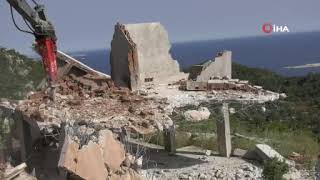 KAŞ’TA YIKIM BAŞLADI