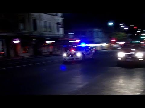 Cop car responding. New Zealand Police Holden VE Commodore Omega 7 December, 2010 Karangahape Road and Pitt Street Auckland New Zealand Disclaimer: This YouTube channel is in no way associated with any of the organisations portrayed