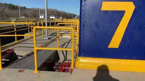Đập Lock 7 Trên Sông Mohawk River Ở Bang New York. Nhờ Xây Cái Đập Này Nên Ngăn Chặn Được Lũ Về 